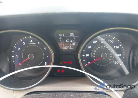 2014 Hyundai Elantra Se z USA, uszkodzony, nr VIN 5NPDH4AE8EH505502